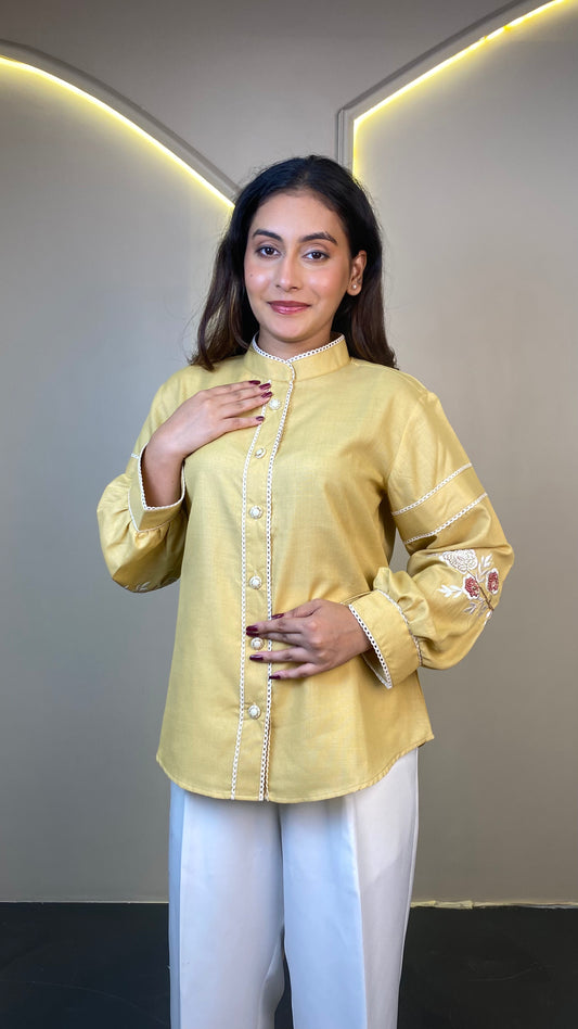 EMBROIDERED Casual Top