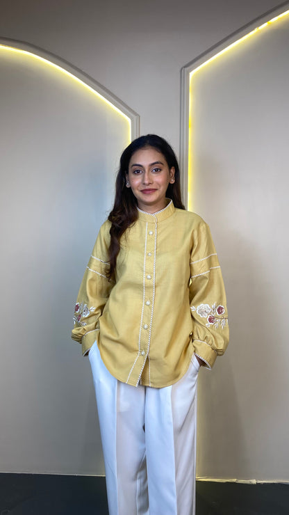 EMBROIDERED Casual Top