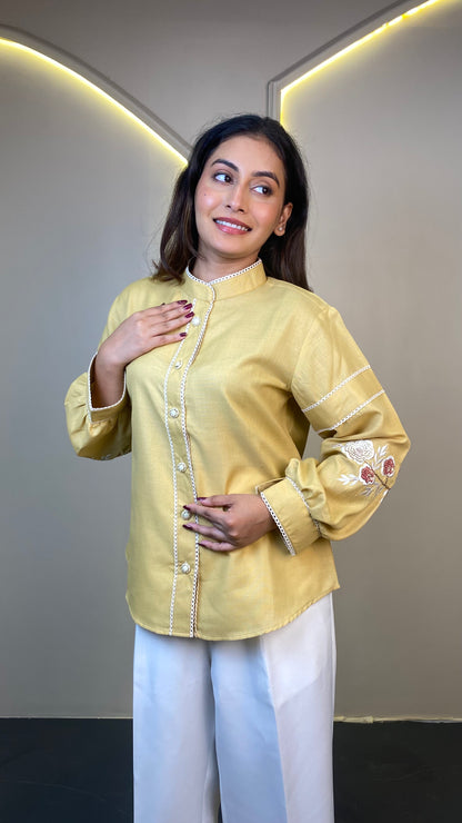 EMBROIDERED Casual Top