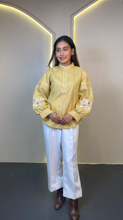EMBROIDERED Casual Top