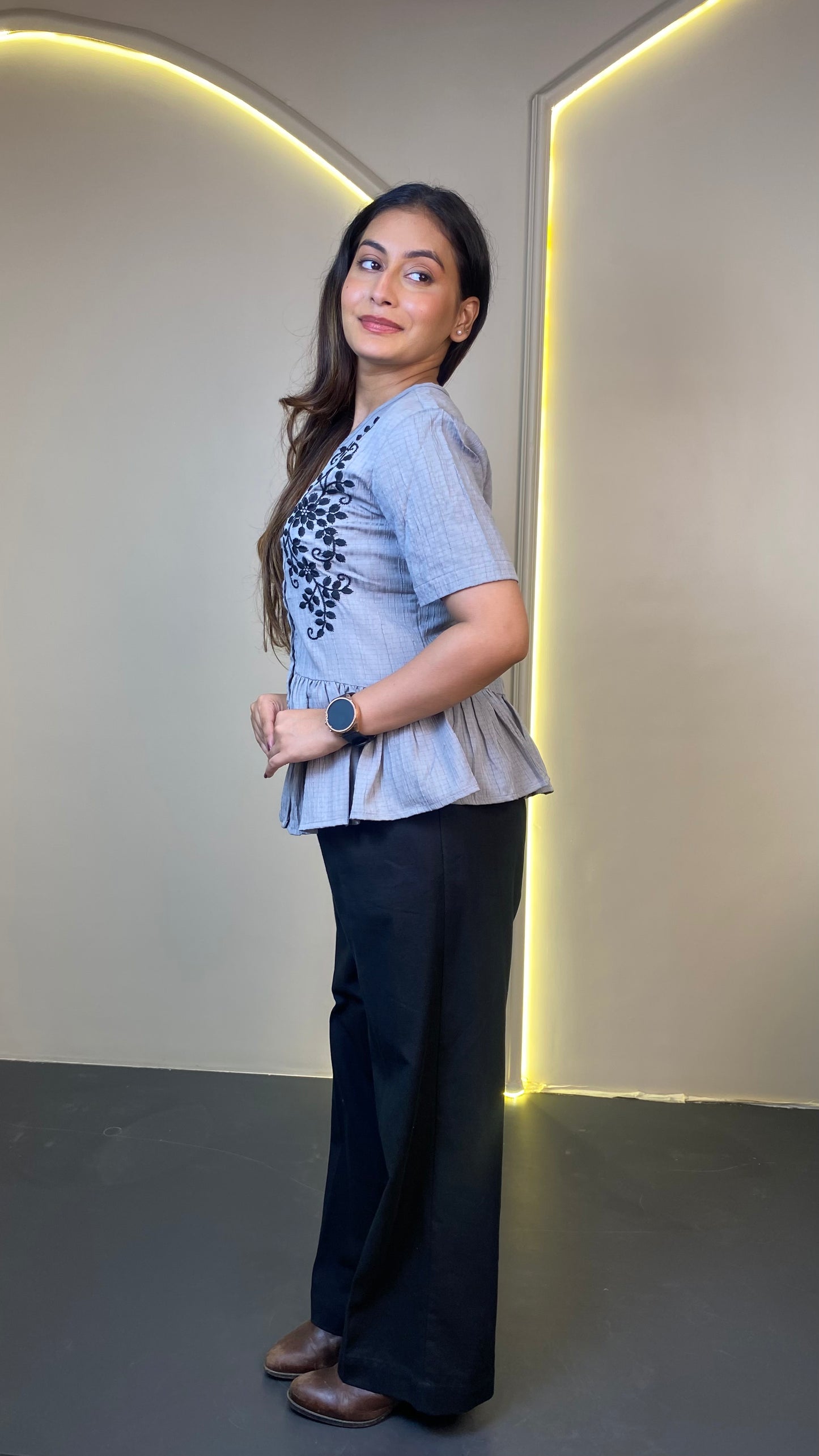 EMBROIDERED top (Grey)